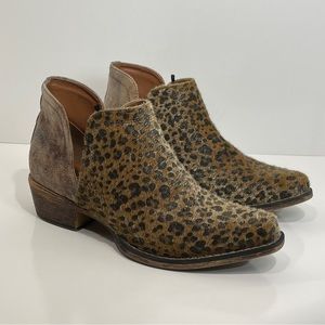 Roper Womens 9 Tan Faux Leopard Hair Ankle Boot Slip On Snip Toe Western Cowgirl